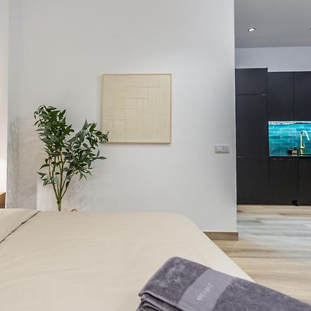 Suite Deluxe Valencia - Aiora Apartments ภายนอก รูปภาพ