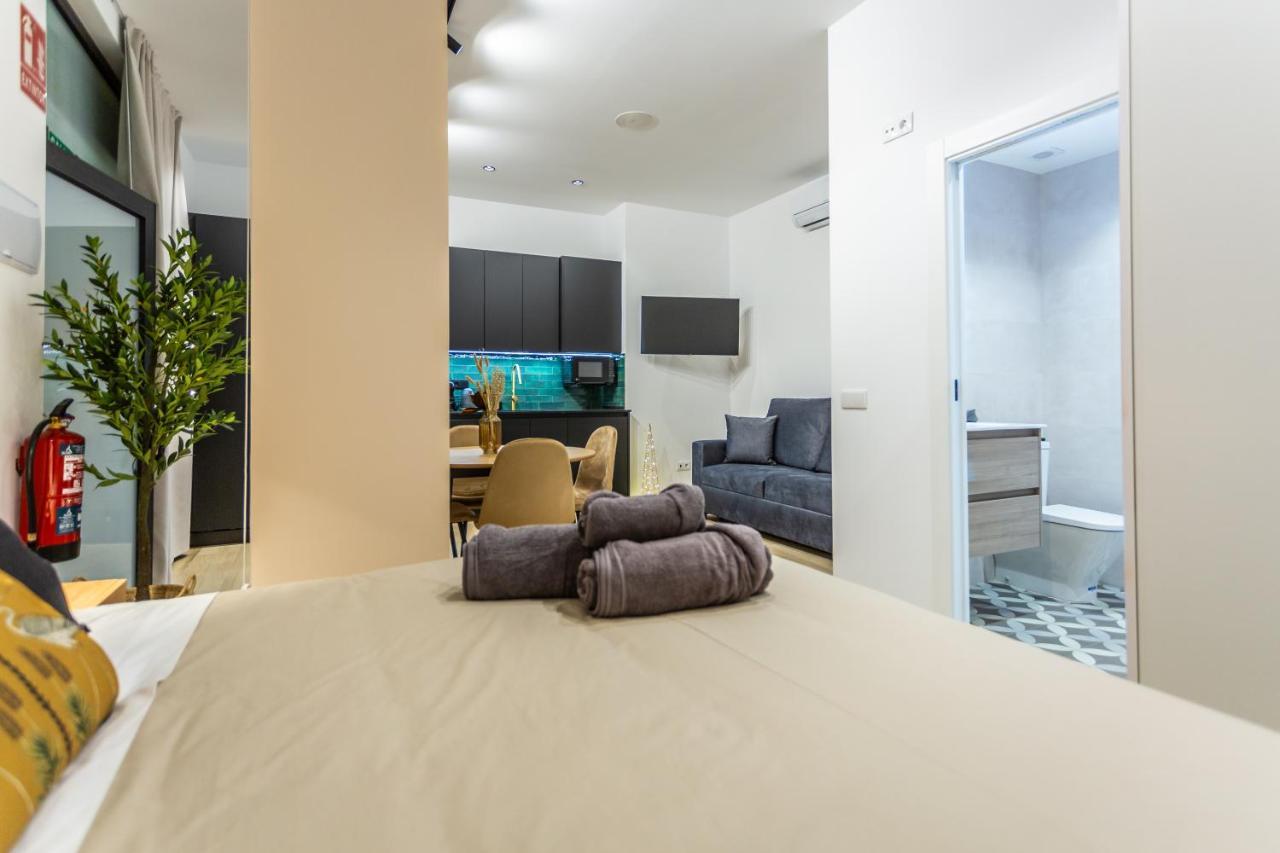 Suite Deluxe Valencia - Aiora Apartments ภายนอก รูปภาพ