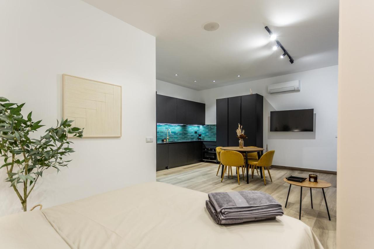 Suite Deluxe Valencia - Aiora Apartments ภายนอก รูปภาพ